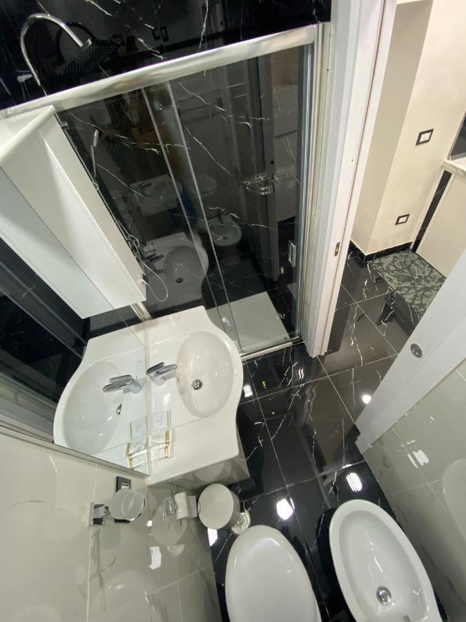 Ester Houses 3 เนเปิลส์ ภายนอก รูปภาพ